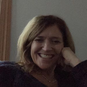 Meet your Posher, Debbie